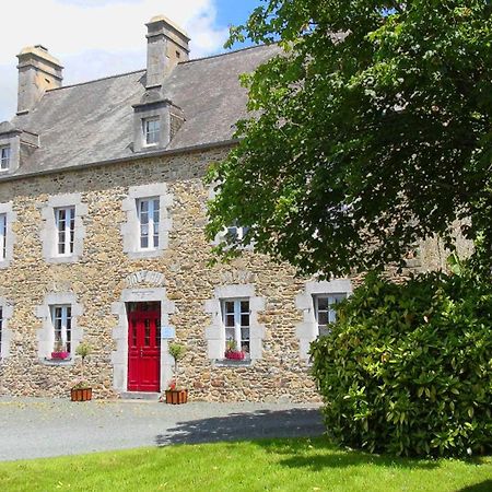 Le Clos Des Tilleuls D Day Home, Chambres D'Hotes, Suite Avec Sauna Privatif, Suite Avec Balneotherapie Privative, En Supplement Option Spa Bain A Remous La Vendelée Kültér fotó