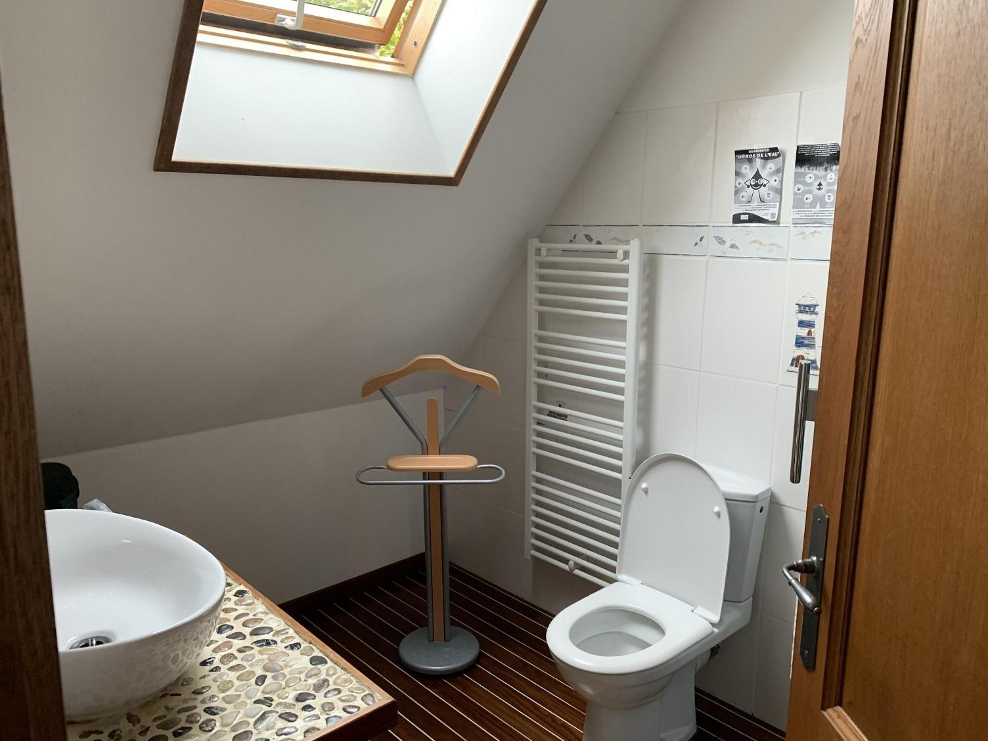 Le Clos Des Tilleuls D Day Home, Chambres D'Hotes, Suite Avec Sauna Privatif, Suite Avec Balneotherapie Privative, En Supplement Option Spa Bain A Remous La Vendelée Szoba fotó