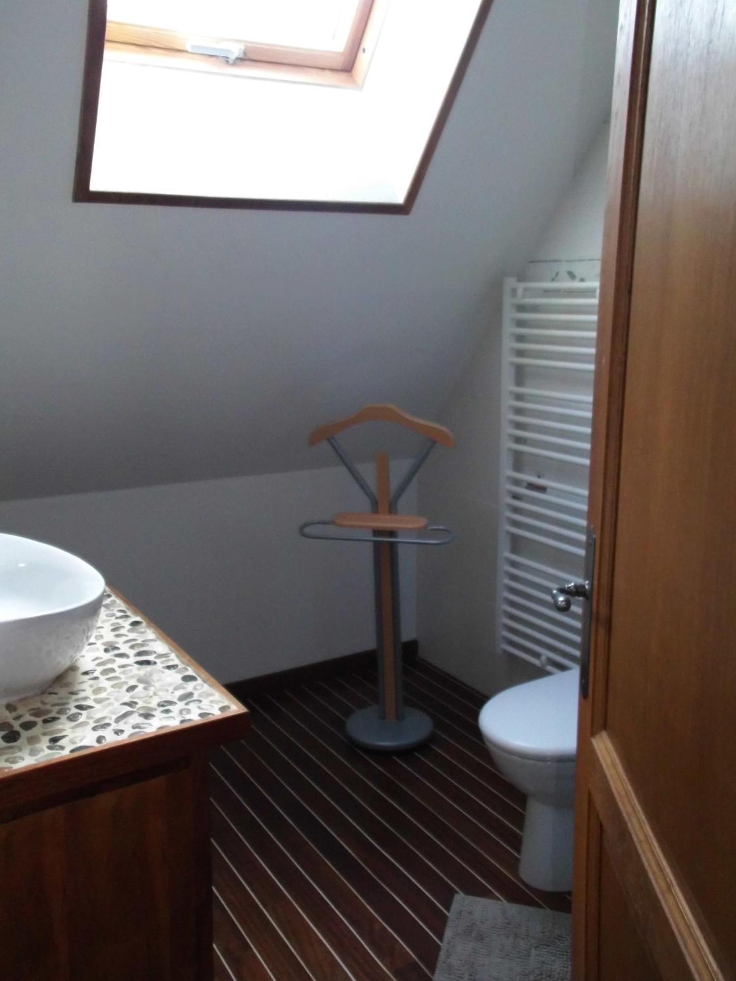 Le Clos Des Tilleuls D Day Home, Chambres D'Hotes, Suite Avec Sauna Privatif, Suite Avec Balneotherapie Privative, En Supplement Option Spa Bain A Remous La Vendelée Szoba fotó