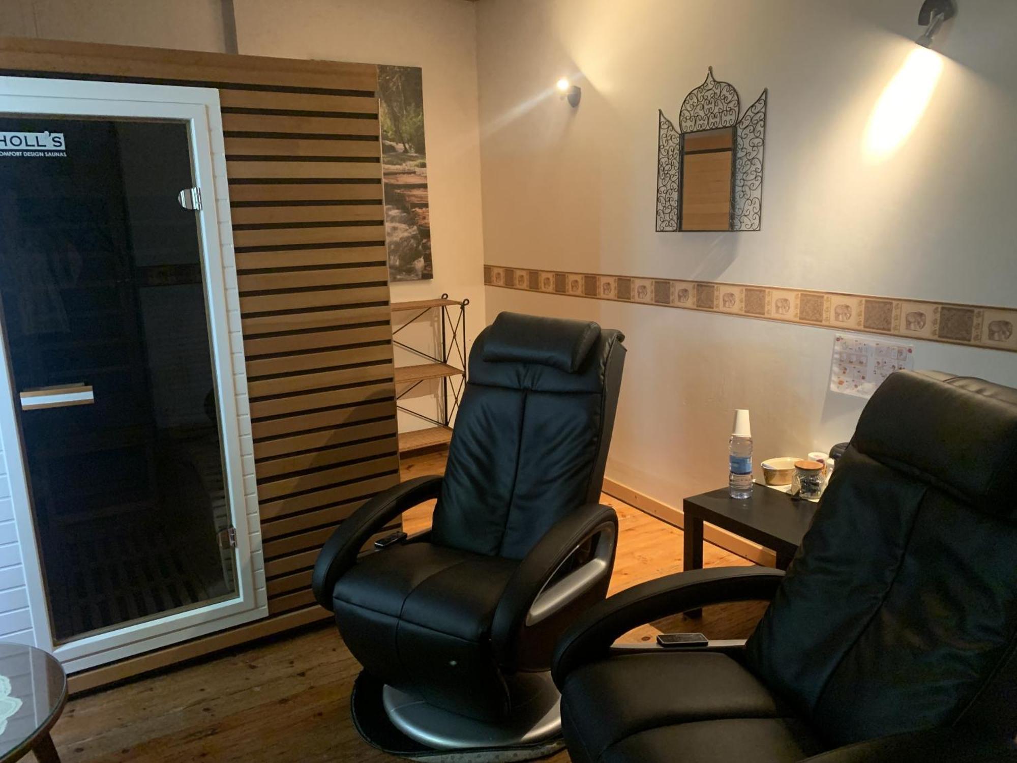 Le Clos Des Tilleuls D Day Home, Chambres D'Hotes, Suite Avec Sauna Privatif, Suite Avec Balneotherapie Privative, En Supplement Option Spa Bain A Remous La Vendelée Szoba fotó