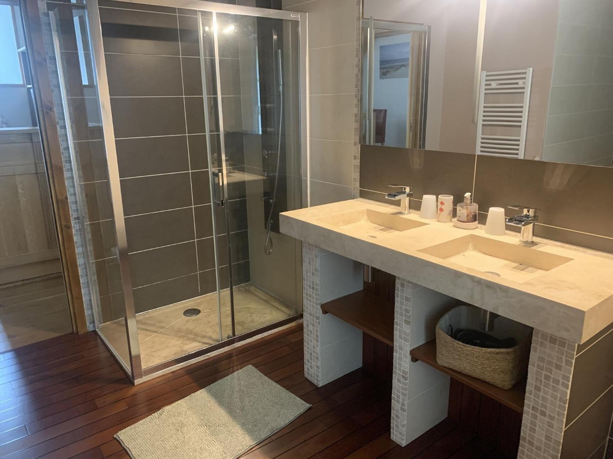 Le Clos Des Tilleuls D Day Home, Chambres D'Hotes, Suite Avec Sauna Privatif, Suite Avec Balneotherapie Privative, En Supplement Option Spa Bain A Remous La Vendelée Szoba fotó